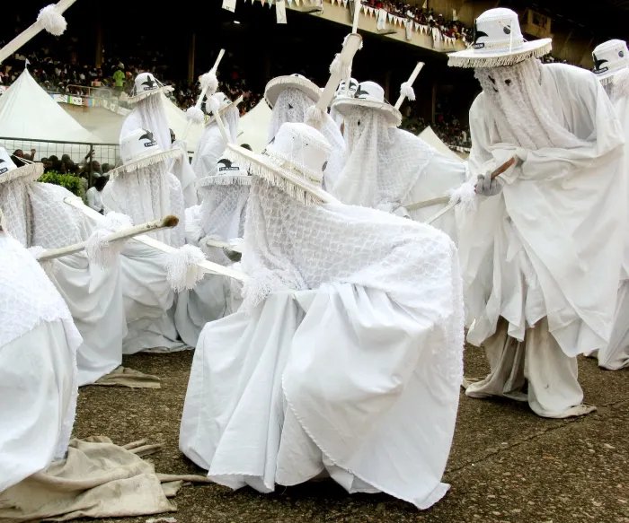 The Ibefun link – Eyo Masquerade